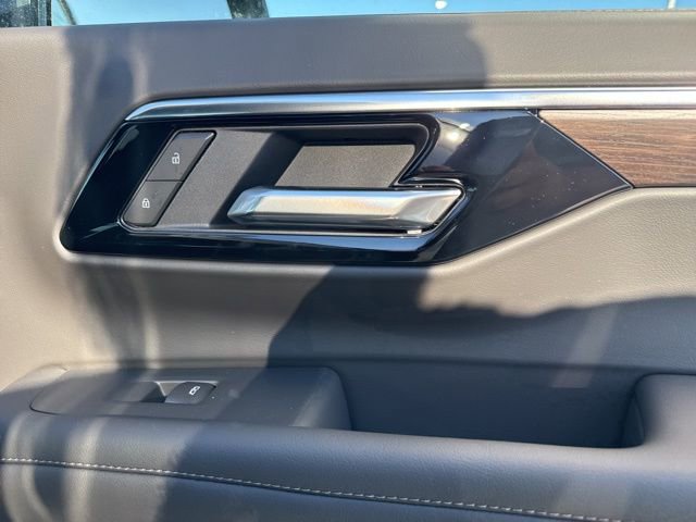 New 2026 Chevrolet Suburban LT w/ Comfort Package image 25