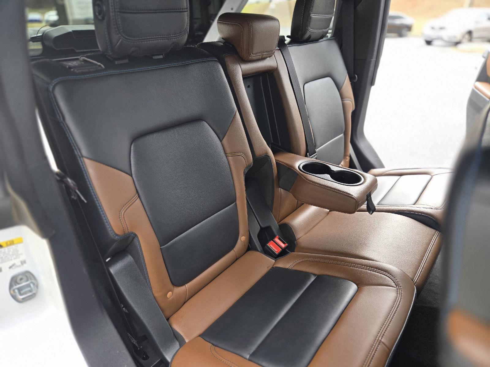 Used 2023 Ford Bronco Outer Banks w/ Sasquatch Package image 24