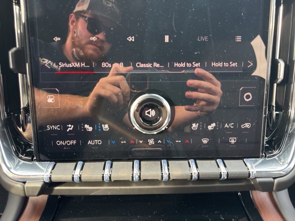 New 2026 GMC Yukon XL Denali image 21