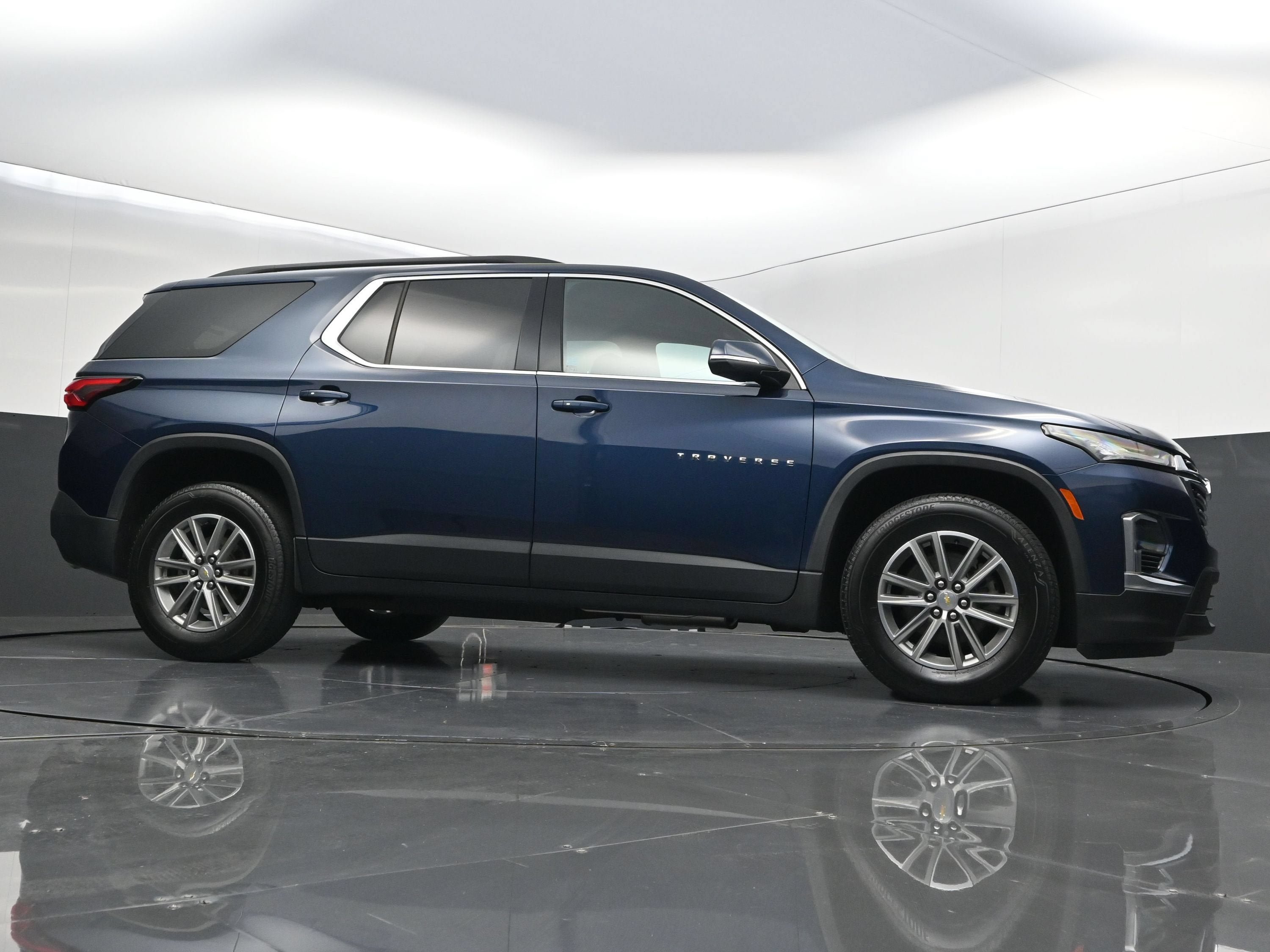 Certified 2023 Chevrolet Traverse LT AWD/4WD image 44