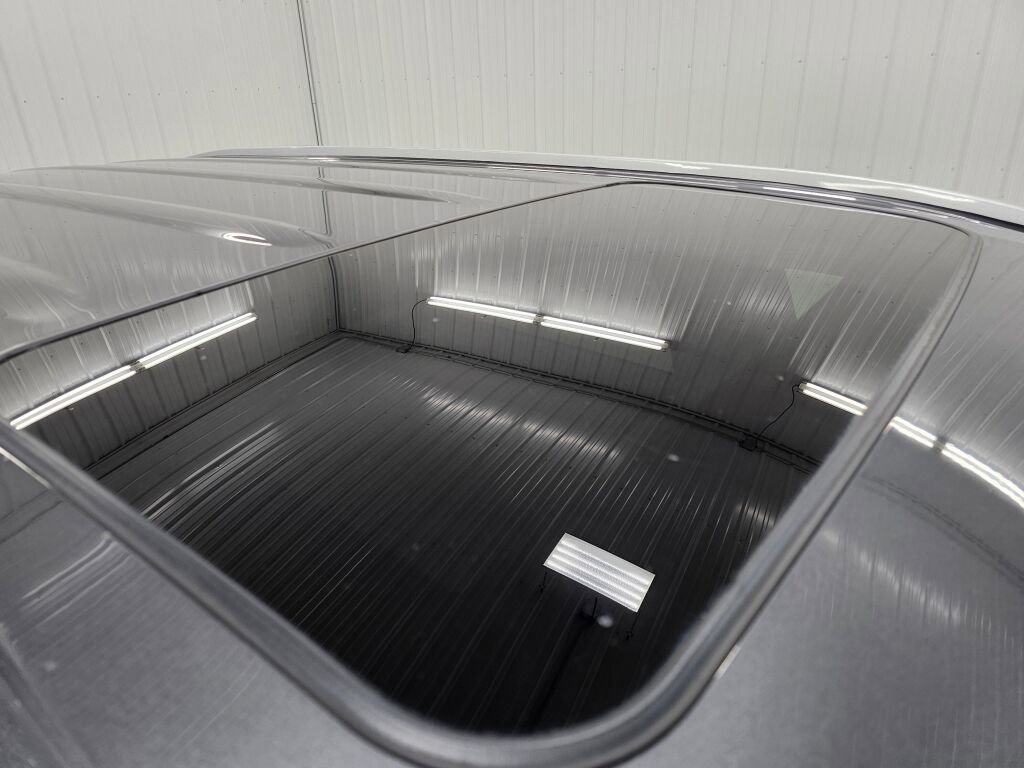 Used 2022 Toyota Highlander XLE image 25