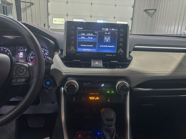 Used 2019 Toyota RAV4 XLE image 19