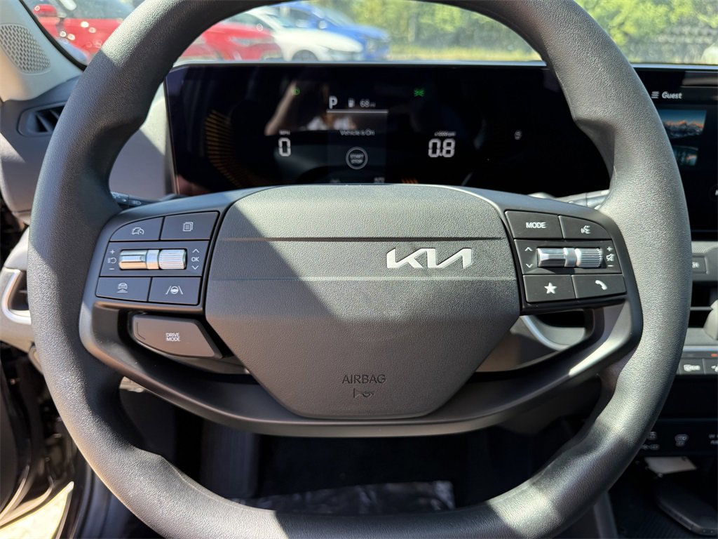 New 2025 Kia K4 LXS image 27