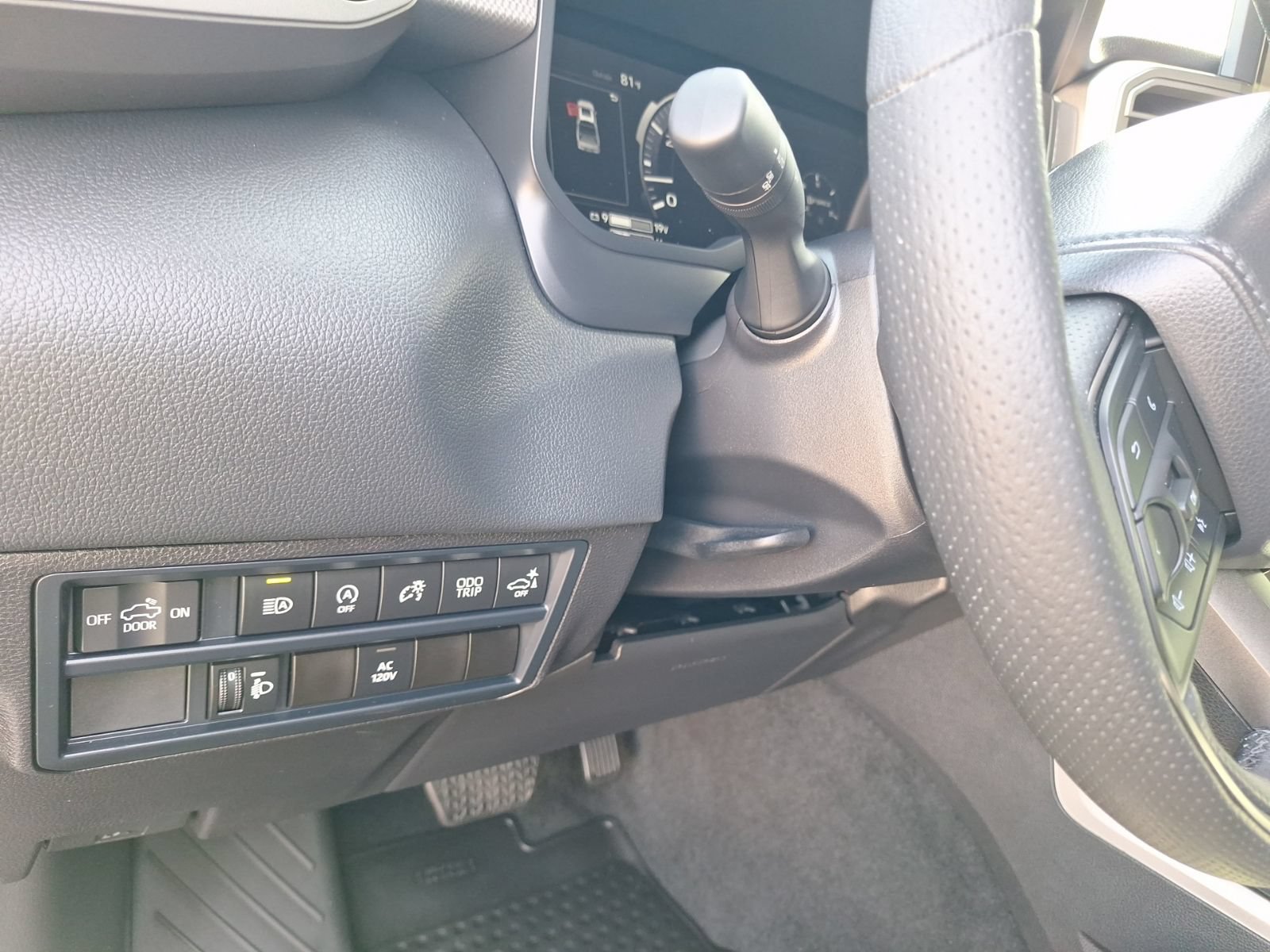 Used 2026 Toyota Tundra Limited w/ Power Package AWD/4WD image 19