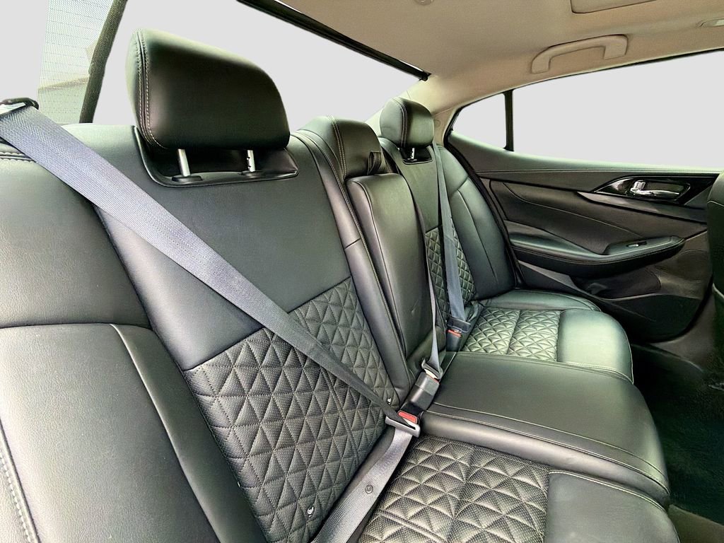 Used 2022 Nissan Maxima Platinum w/ Sport Mat Group FWD image 28