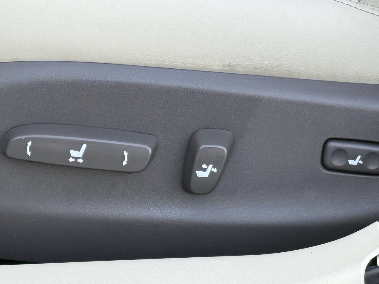 Used 2012 Lexus IS 250 Base 4dr Sedan 6A image 10