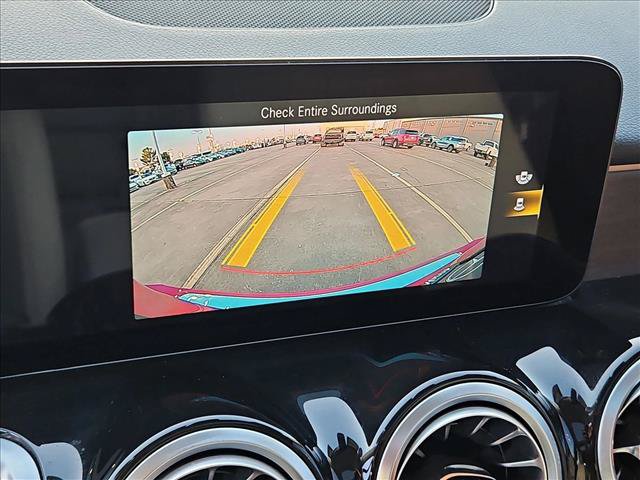 Used 2022 Mercedes-Benz GLB 250 4MATIC image 13