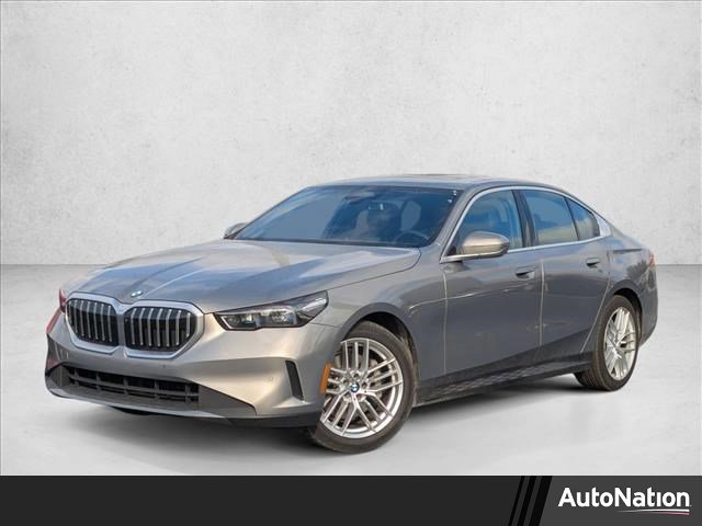 Used 2024 BMW 530i image 1