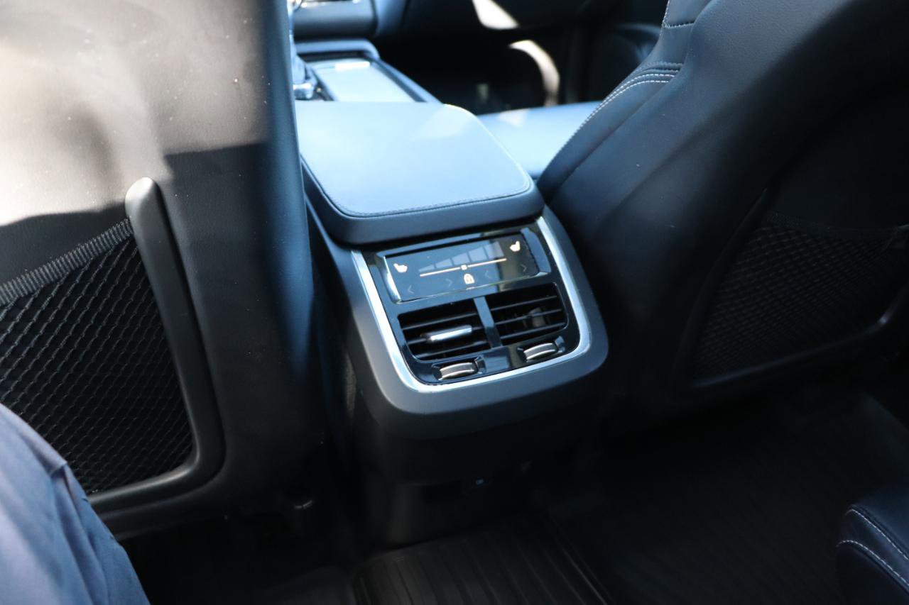 Used 2022 Volvo XC90 T6 Inscription w/ Advanced Package AWD/4WD image 30