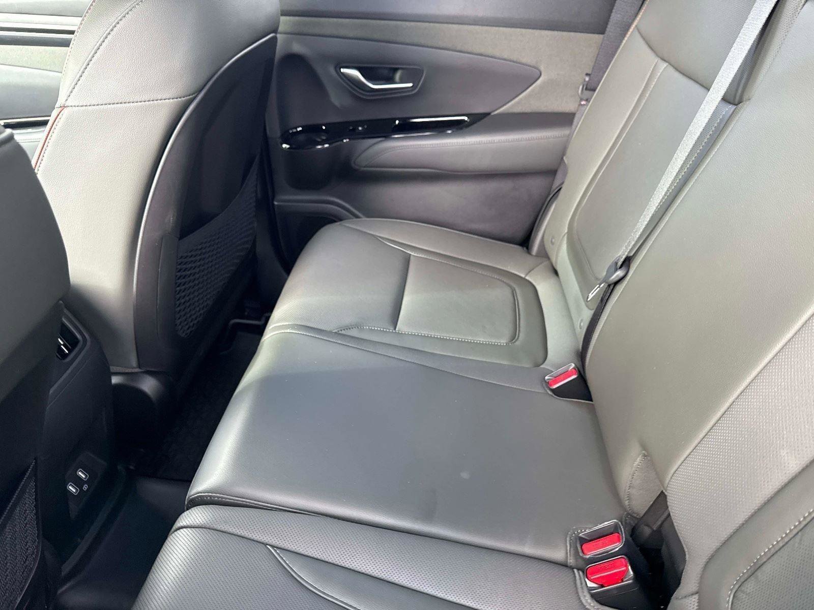 Used 2024 Hyundai Santa Cruz Limited AWD/4WD image 14