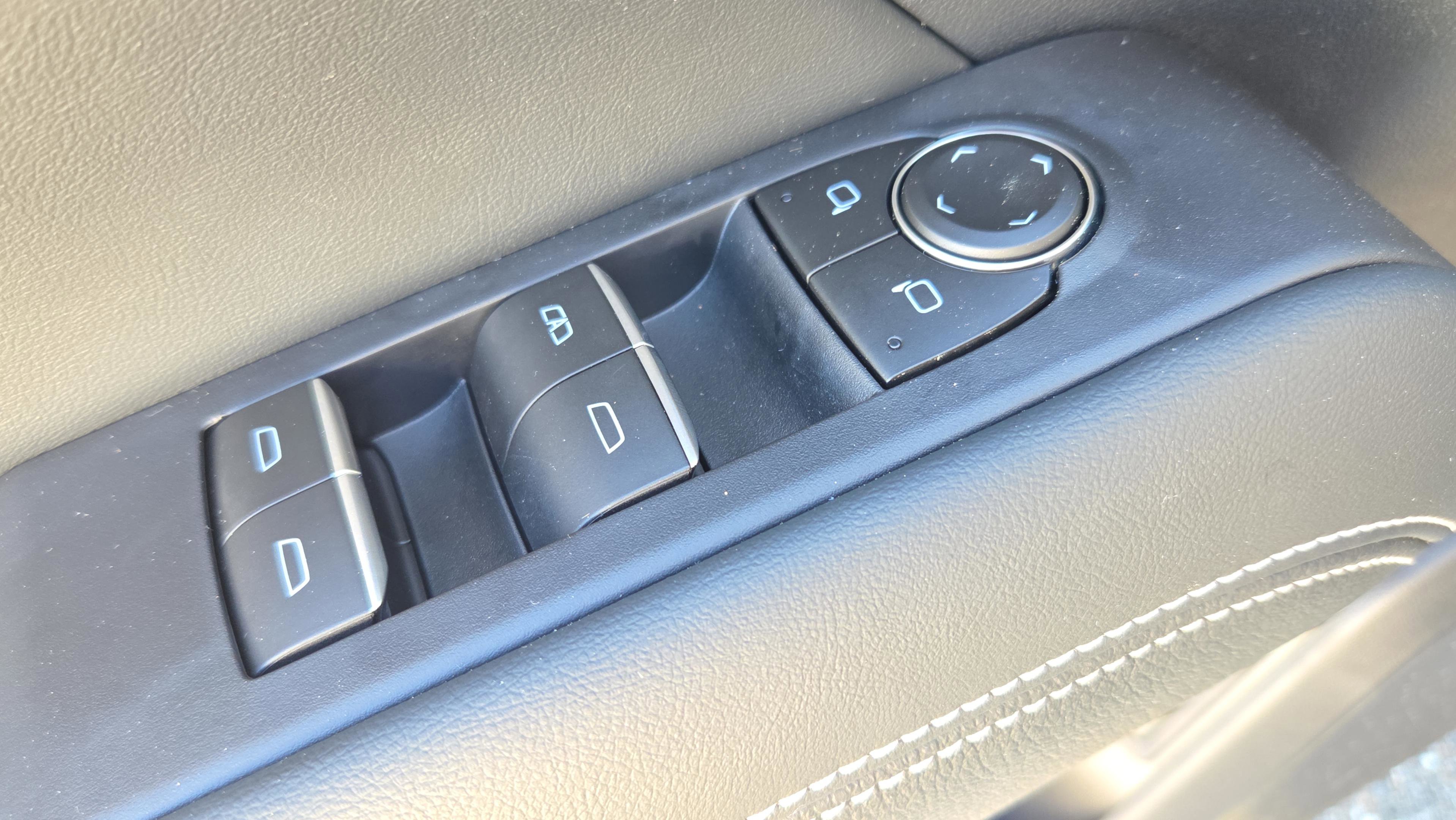 Used 2026 GMC Terrain Denali w/ LPO, Floor Liner Package image 29