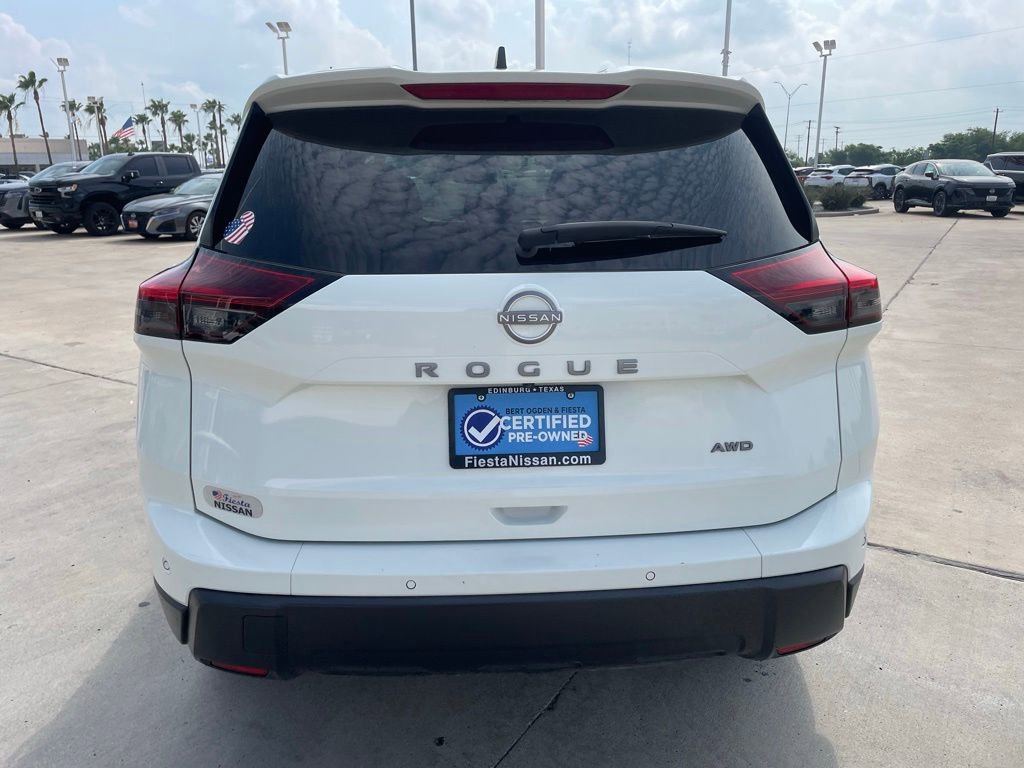 Used 2024 Nissan Rogue S AWD/4WD image 6
