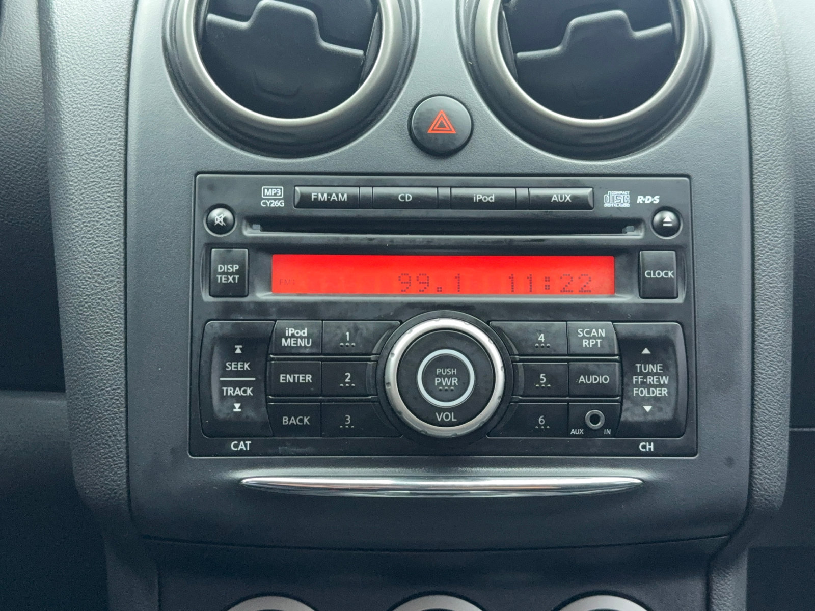 Used 2015 Nissan Rogue S FWD image 27