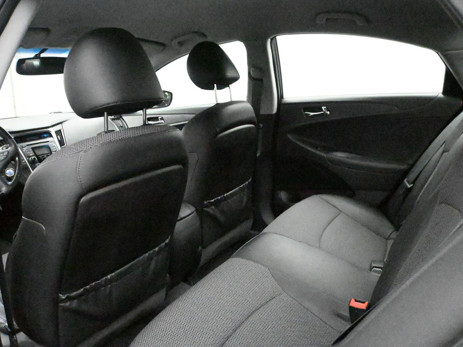 Used 2011 Hyundai Sonata SE FWD image 10