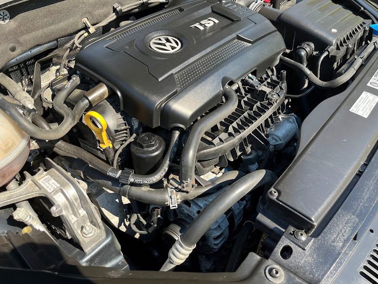 Used 2019 Volkswagen GTI SE image 30