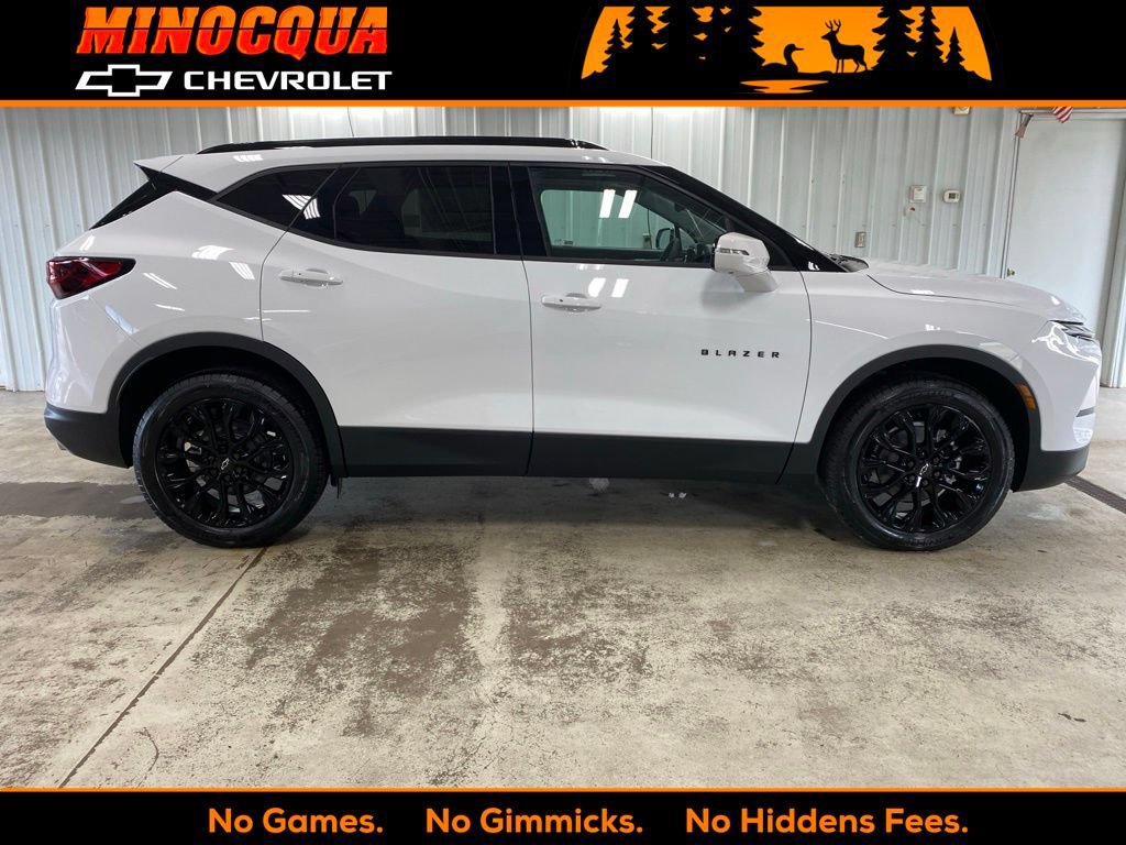 New 2026 Chevrolet Blazer LT w/ LPO, Black Sport Package