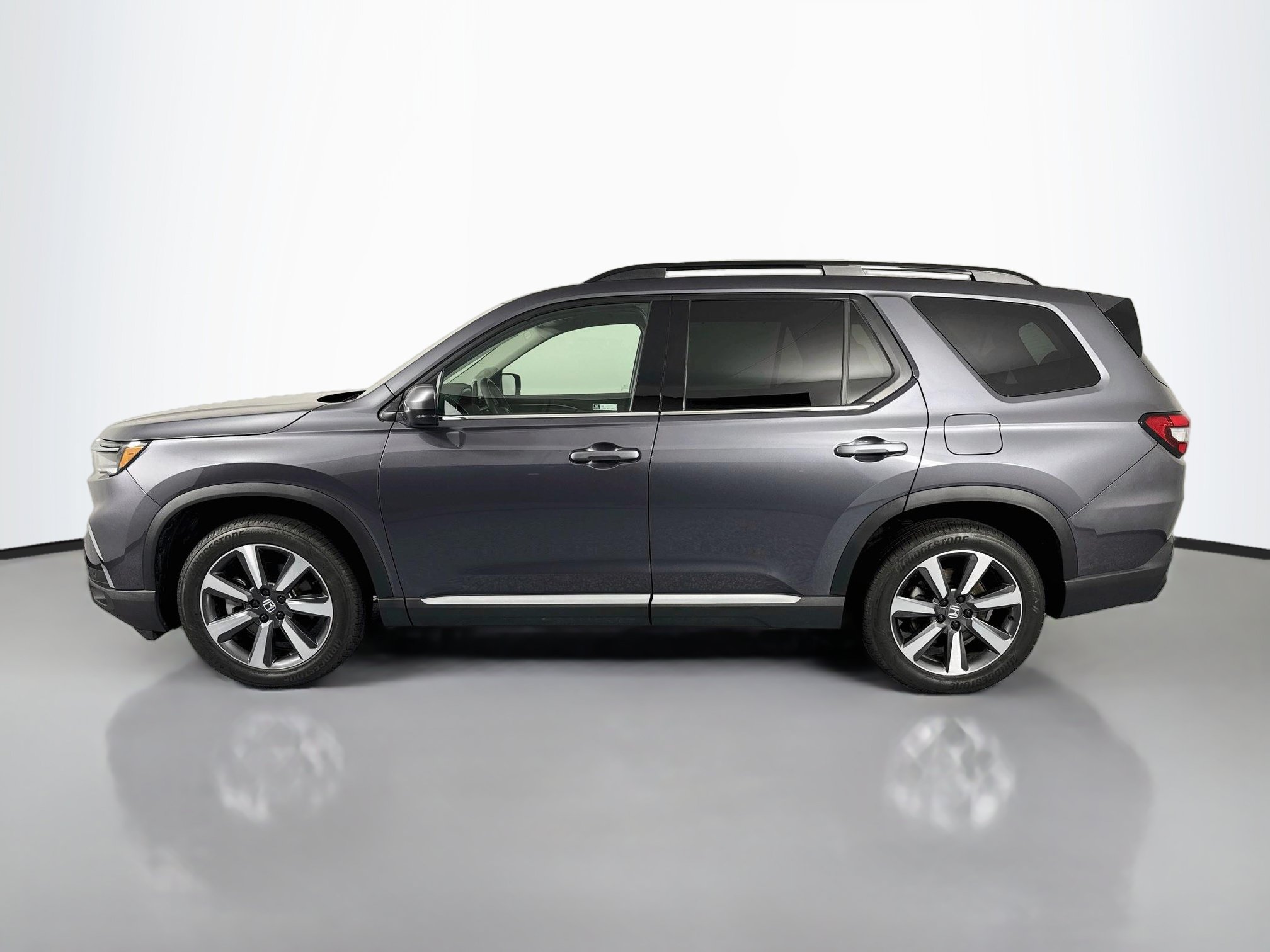 Certified 2023 Honda Pilot Touring image 8