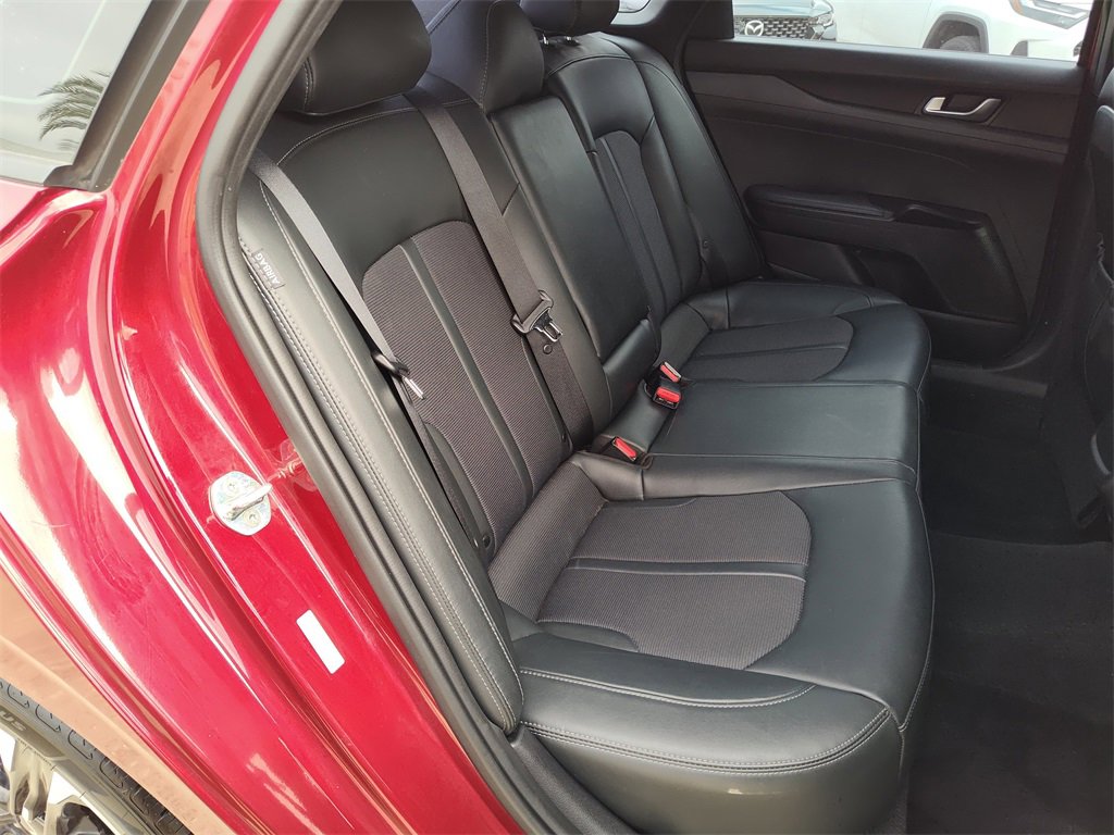 Used 2022 Kia K5 GT-Line image 32