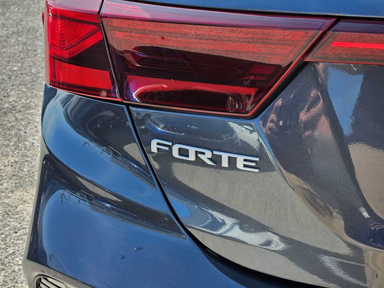 Used 2024 Kia Forte LXS FWD image 13