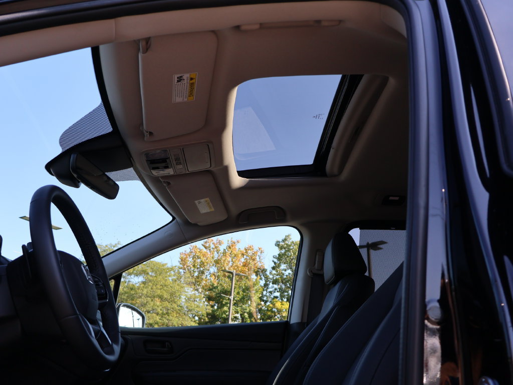 Certified 2025 Honda Odyssey EX-L image 33