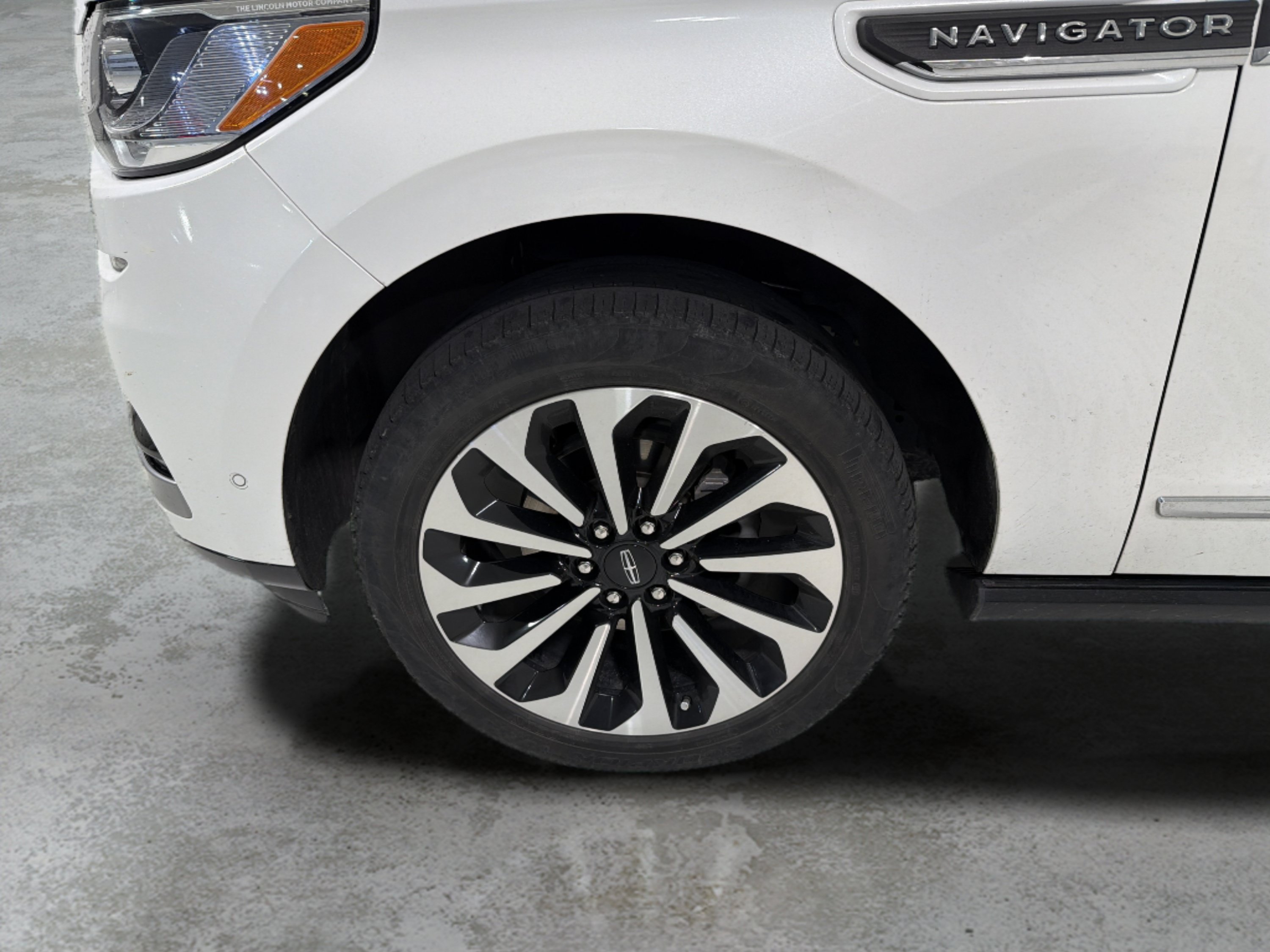 Used 2022 Lincoln Navigator L Reserve RWD image 20