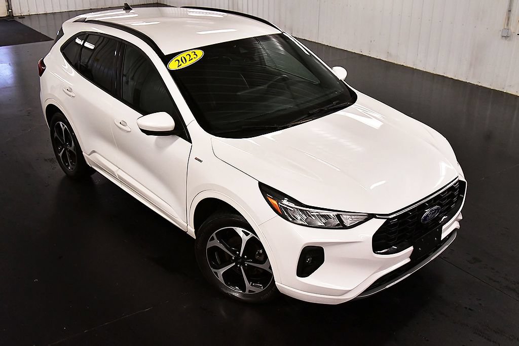 Used 2023 Ford Escape ST-Line Select w/ Tech Pack #2 AWD/4WD image 13