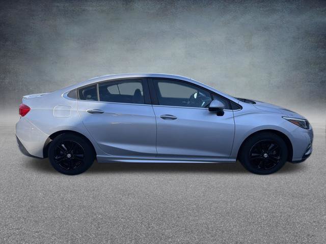 Used 2016 Chevrolet Cruze LT w/ Sun And Sound Package FWD image 6