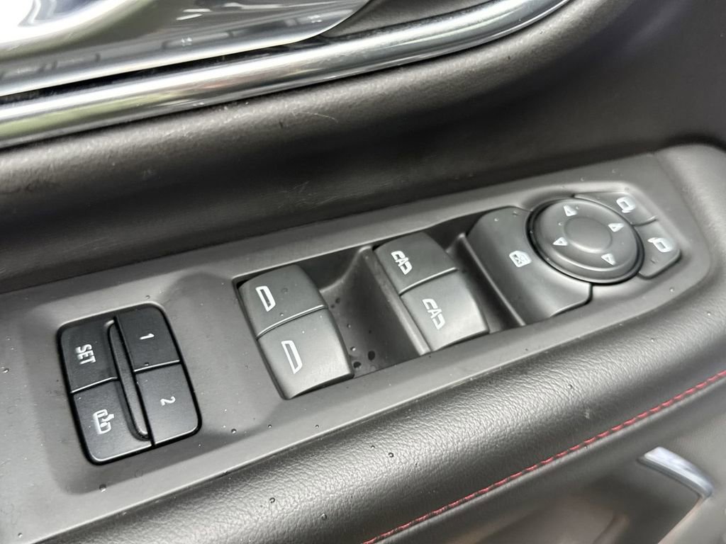 Used 2023 Chevrolet Suburban RST AWD/4WD image 25