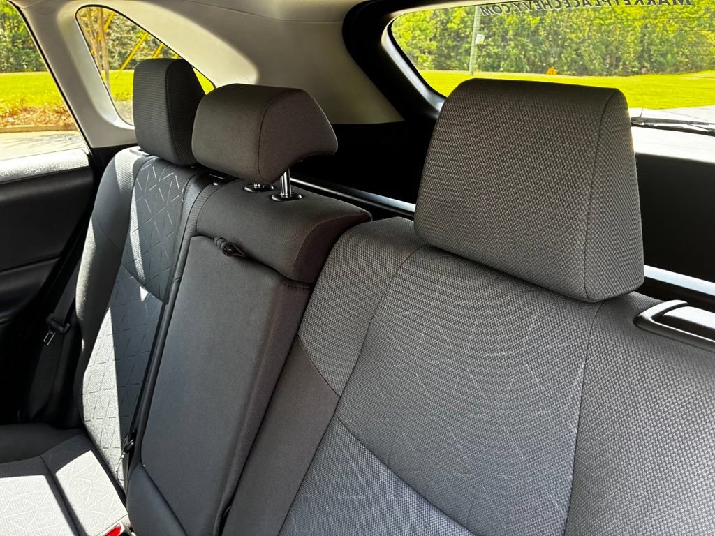 Used 2025 Toyota RAV4 XLE AWD/4WD image 14