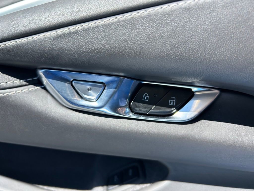 Used 2025 Chevrolet Corvette E-Ray image 52