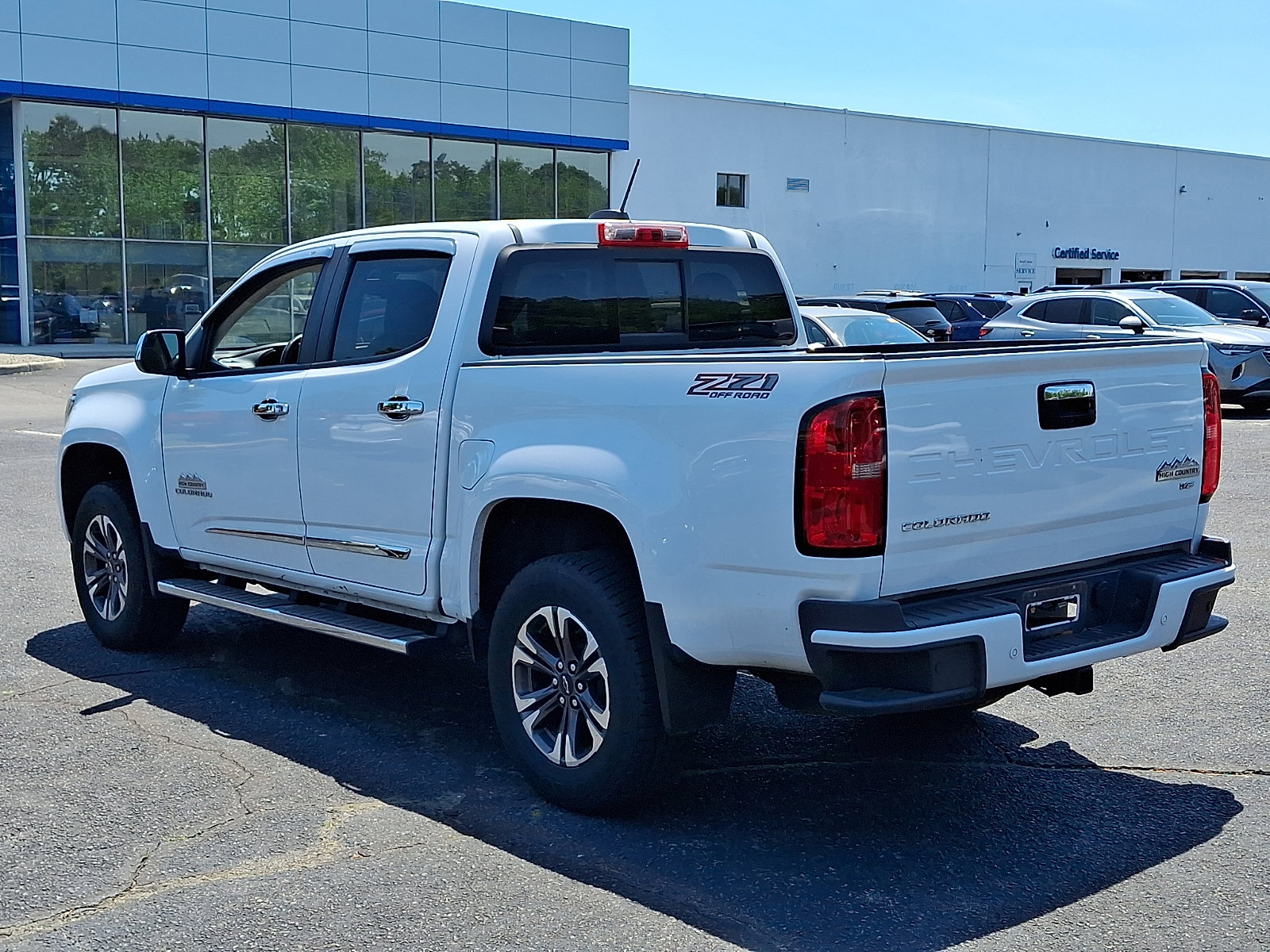 Used 2022 Chevrolet Colorado Z71 AWD/4WD image 5