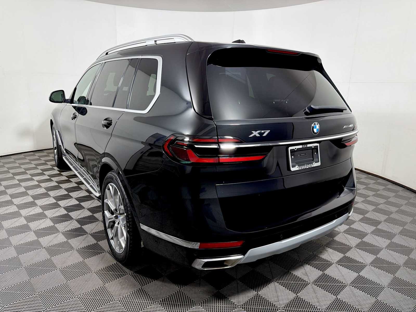 Used 2024 BMW X7 xDrive40i AWD/4WD image 5