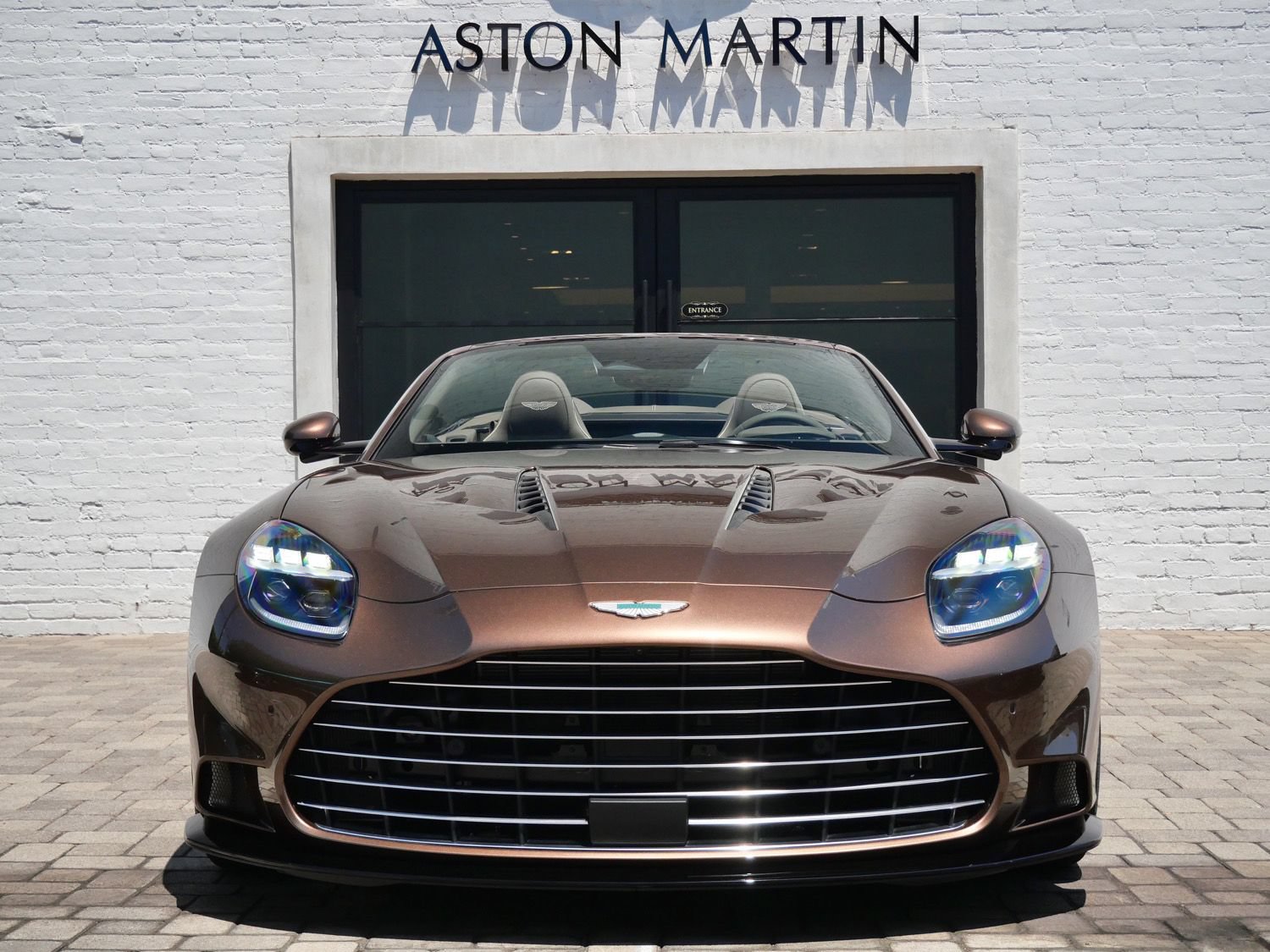 New 2026 Aston Martin Vanquish Convertible RWD image 7