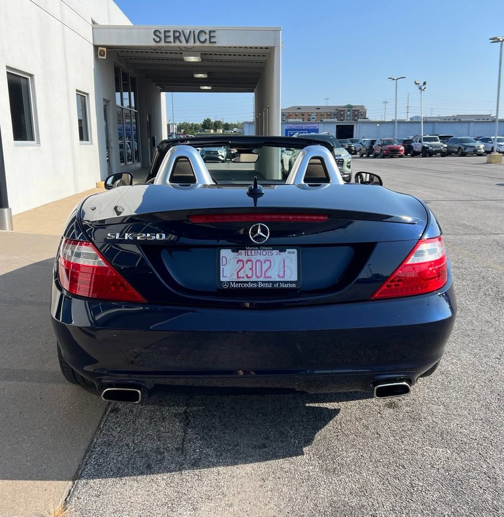 Used 2015 Mercedes-Benz SLK 250 image 5
