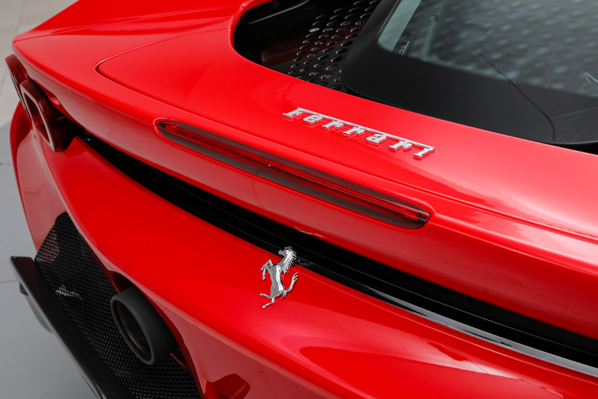 Certified 2025 Ferrari SF90 Spider AWD/4WD image 23