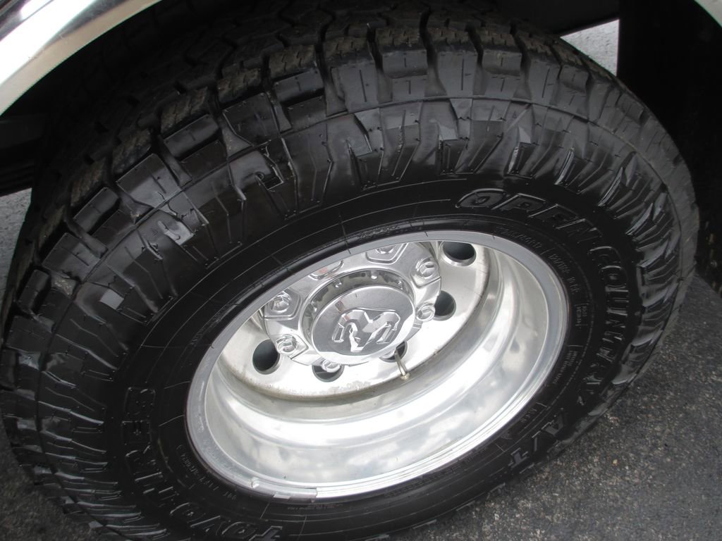 Used 2022 RAM 3500 Laramie AWD/4WD image 12