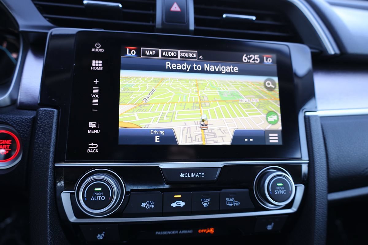 Used 2016 Honda Civic Touring image 25