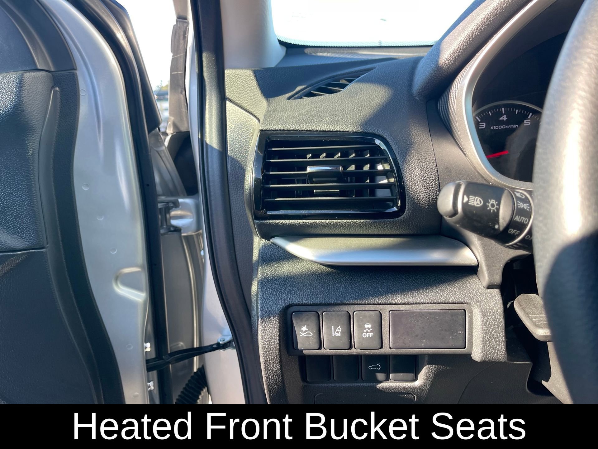 Used 2025 Mitsubishi Eclipse Cross Black Edition image 15