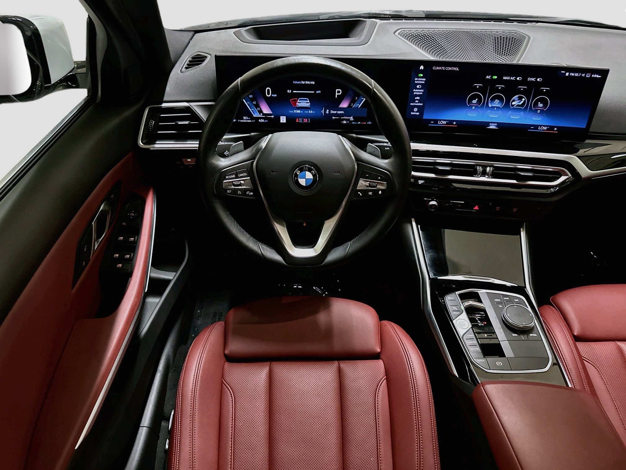 Used 2024 BMW 330i Sedan w/ Premium Package RWD image 22