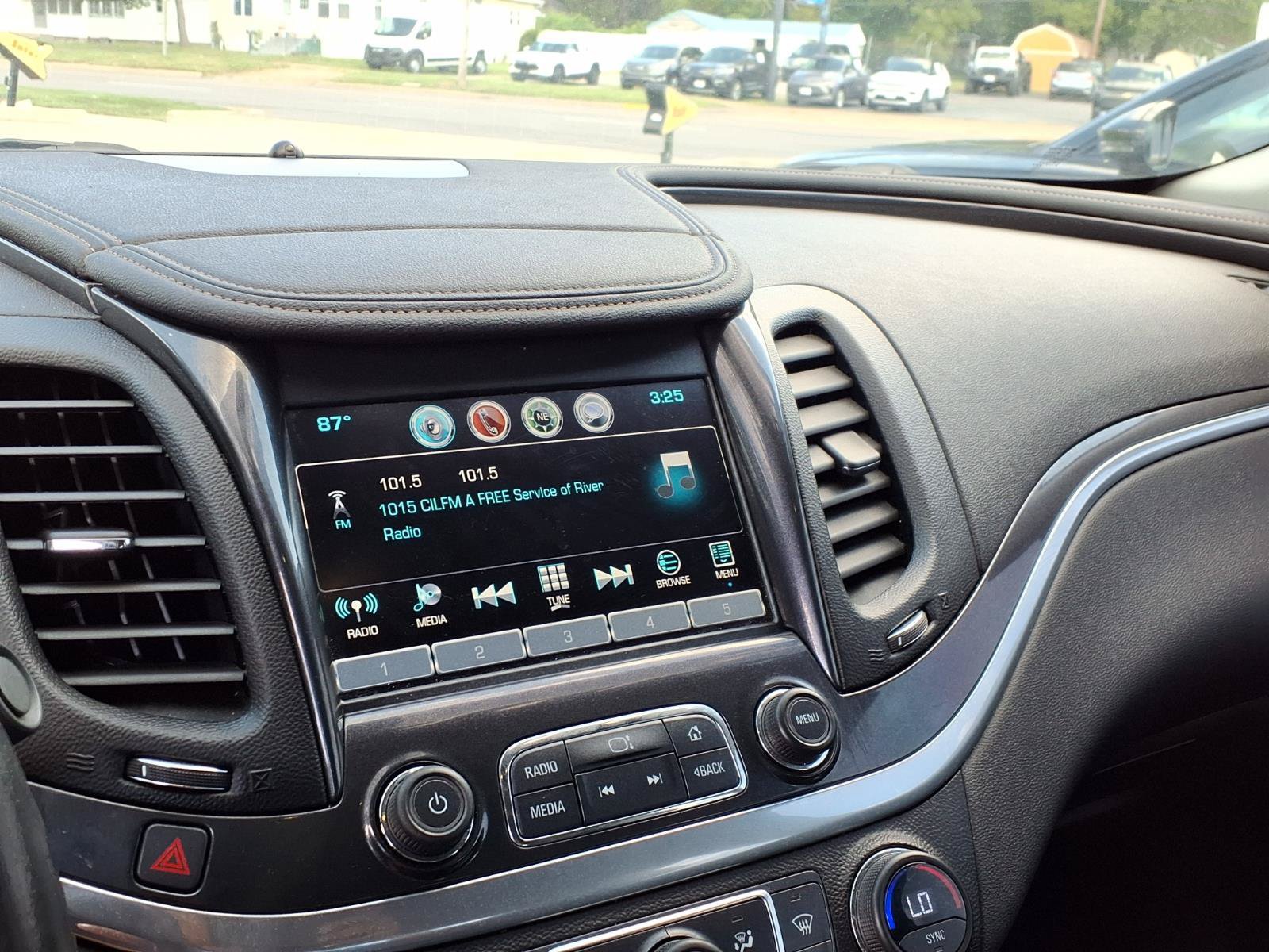Used 2020 Chevrolet Impala LT FWD image 11