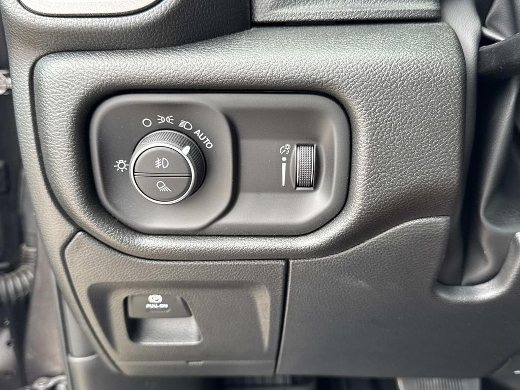 New 2026 RAM 1500 Warlock AWD/4WD image 49