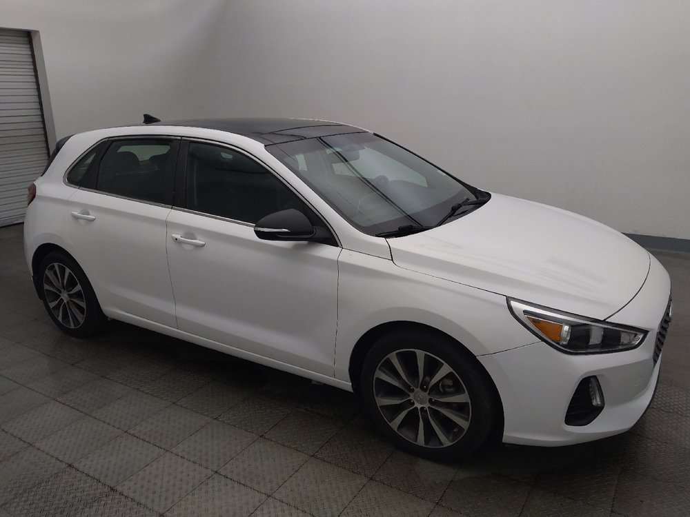 Used 2019 Hyundai Elantra GT w/ Style Package 02 FWD image 11