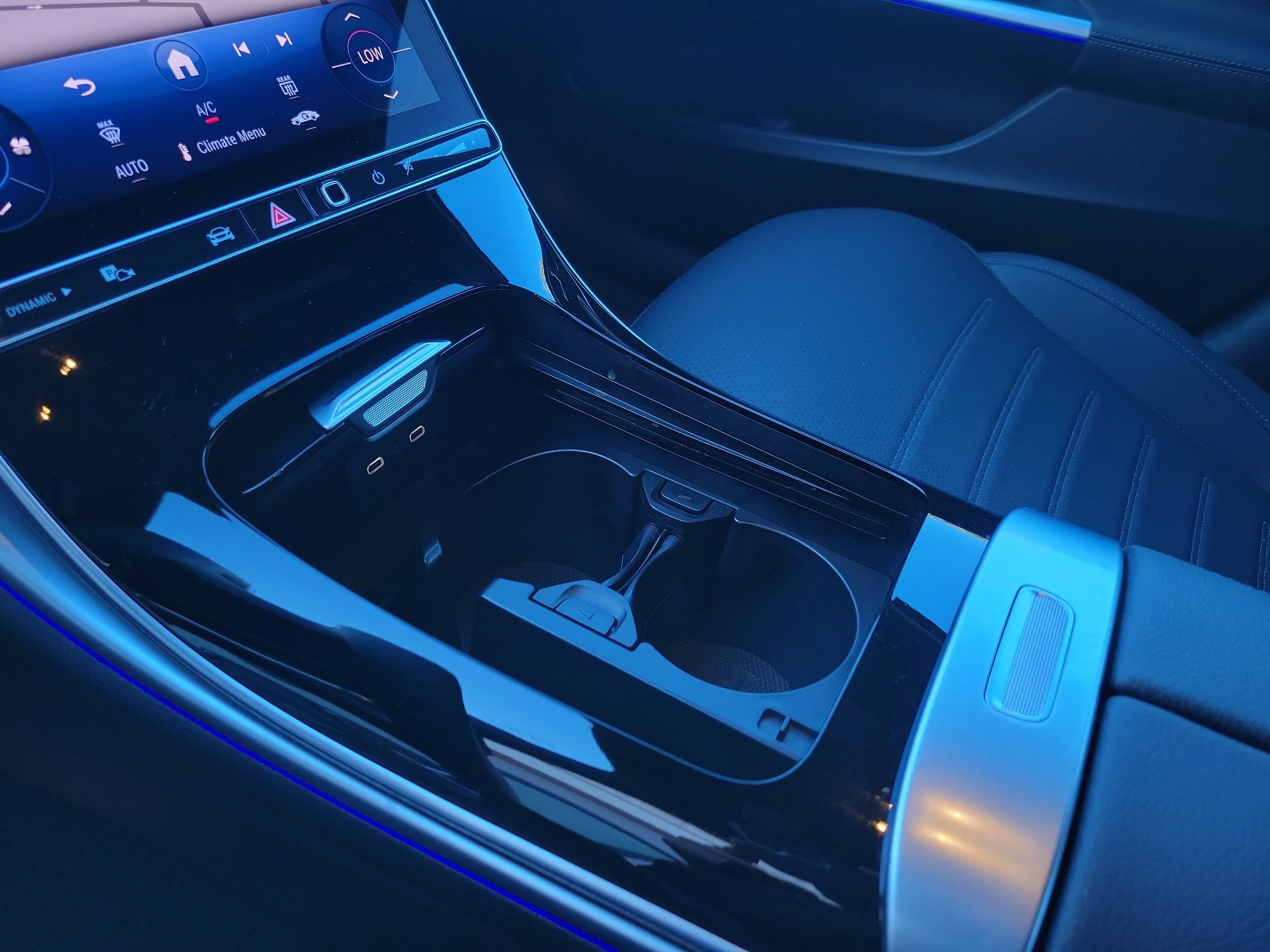 Used 2025 Mercedes-Benz C 300 Sedan image 25