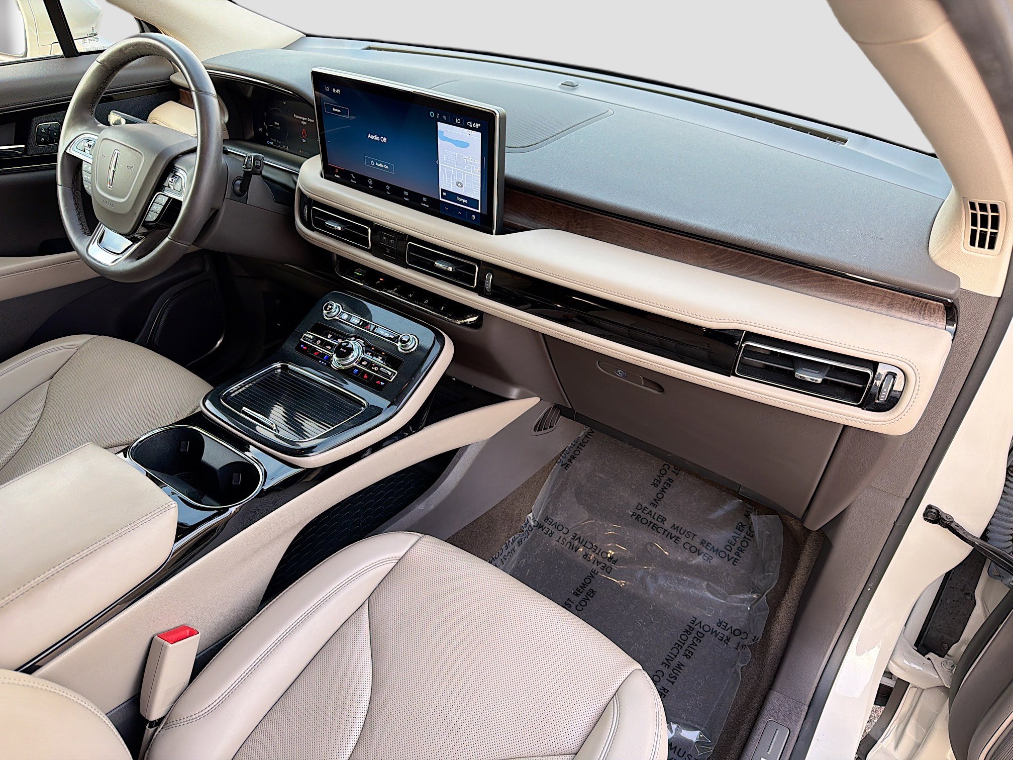 Used 2023 Lincoln Nautilus Reserve image 13