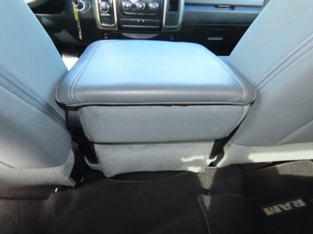 Used 2015 RAM 1500 Classic SLT image 19