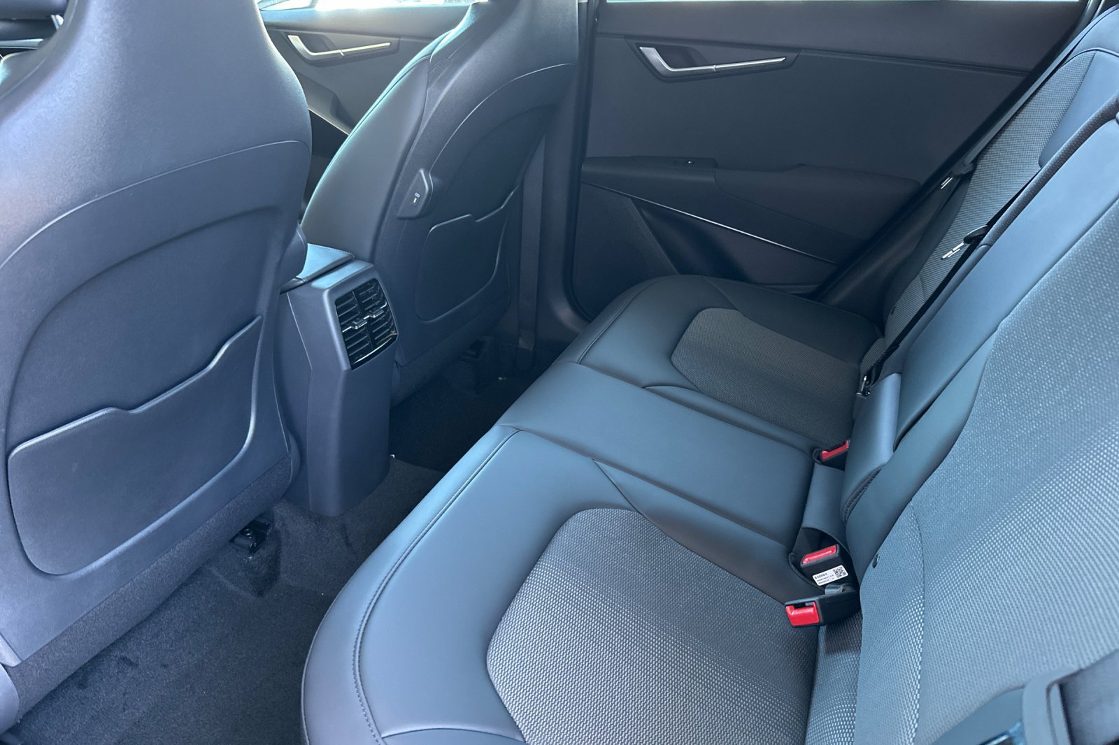 New 2026 Kia Niro EX w/ EX Premium Package FWD image 12