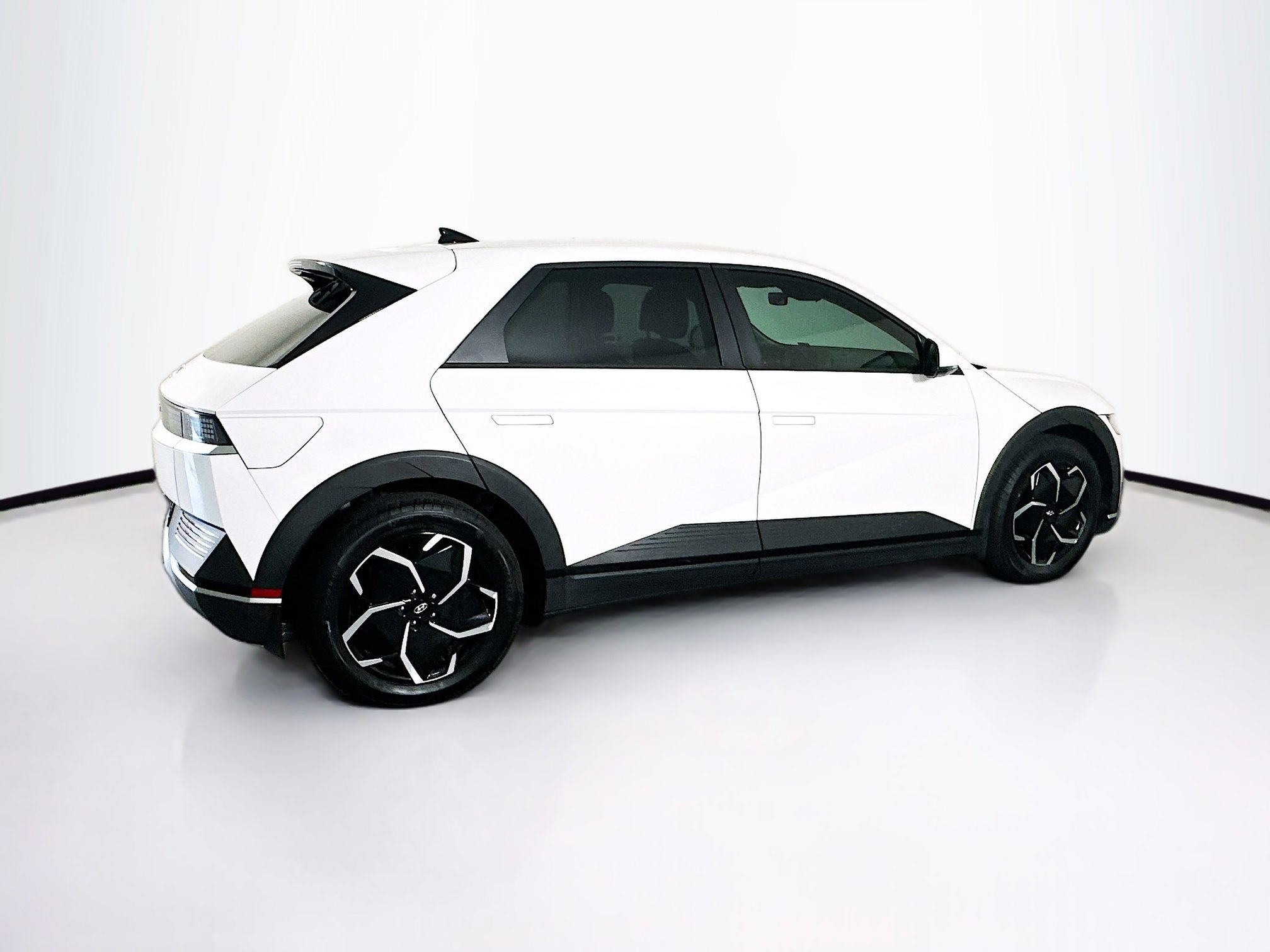 Used 2024 Hyundai Ioniq 5 SEL image 10