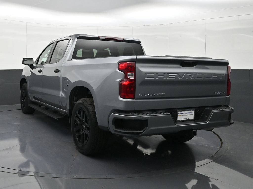 Certified 2025 Chevrolet Silverado 1500 Custom RWD image 3