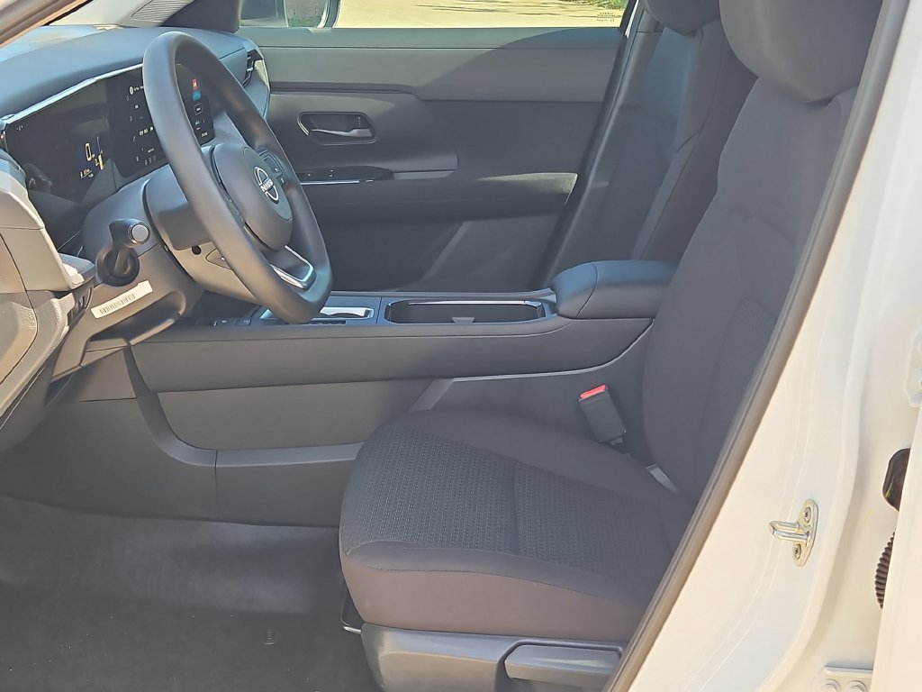 New 2027 Nissan Kicks S FWD image 11