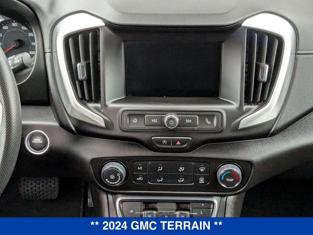 Used 2024 GMC Terrain SLE image 27